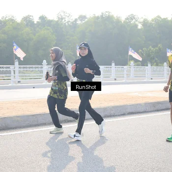 Runner Photo 6908602
