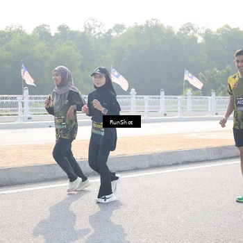 Runner Photo 6908610