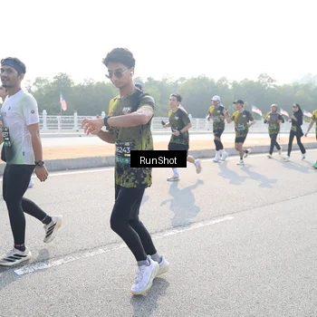 Runner Photo 6908650