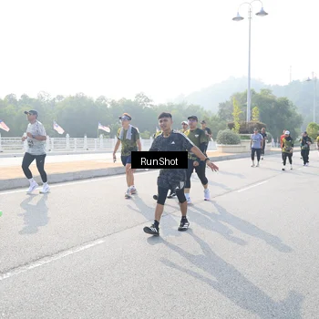 Runner Photo 6908680