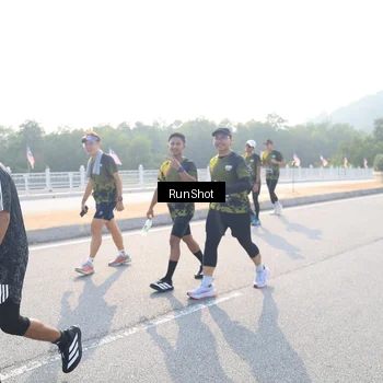 Runner Photo 6908731