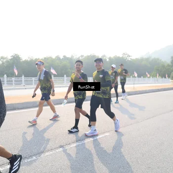 Runner Photo 6908739