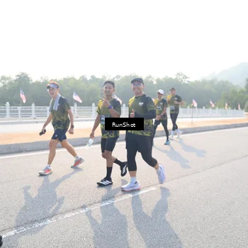Runner Photo 6908740