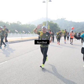 Runner Photo 6908752