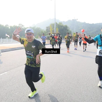 Runner Photo 6908776