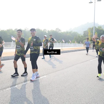 Runner Photo 6908781