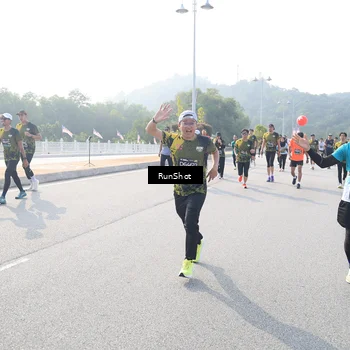 Runner Photo 6908783
