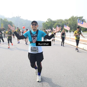 Runner Photo 6908788