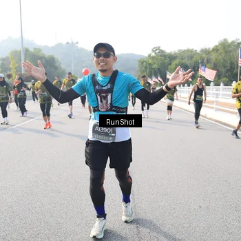 Runner Photo 6908804