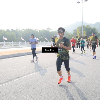 Runner Photo 6908850