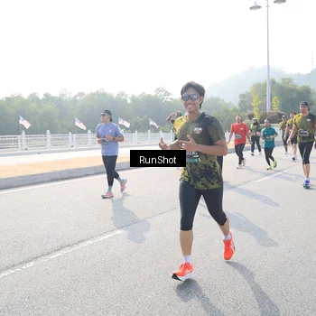 Runner Photo 6908851