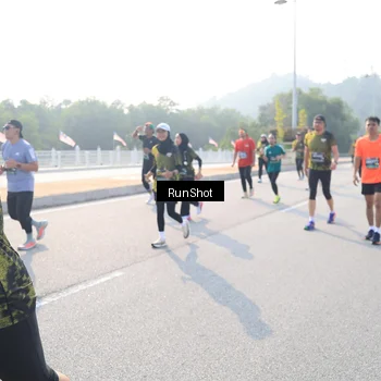 Runner Photo 6908860