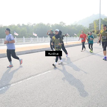 Runner Photo 6908881