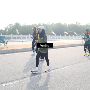Runner Photo 6908895