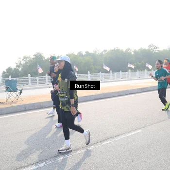 Runner Photo 6908920
