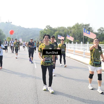 Runner Photo 6908923