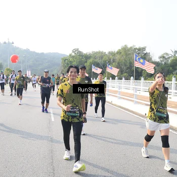 Runner Photo 6908926