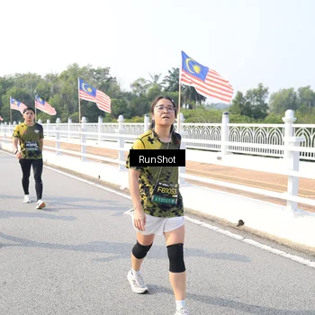 Runner Photo 6908957