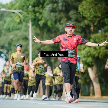 Runner Photo 6908968