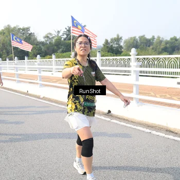 Runner Photo 6908970