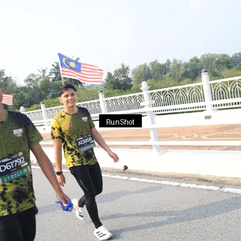 Runner Photo 6909052