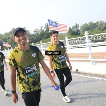 Runner Photo 6909058
