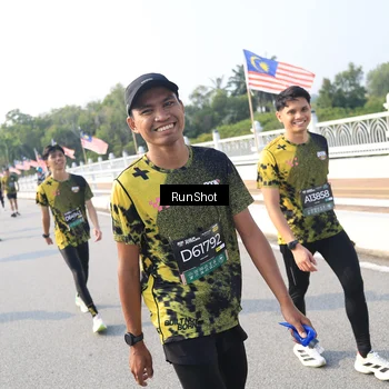 Runner Photo 6909063