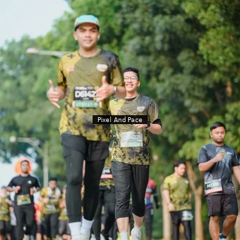 Runner Photo 6909070