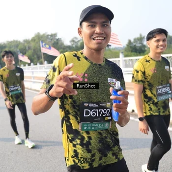 Runner Photo 6909076