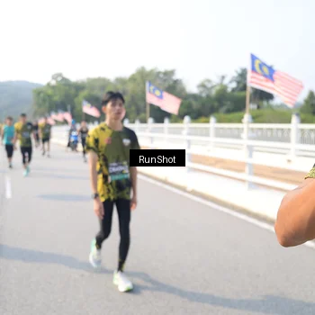 Runner Photo 6909091