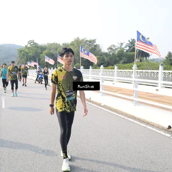 Runner Photo 6909094