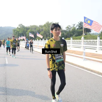 Runner Photo 6909119