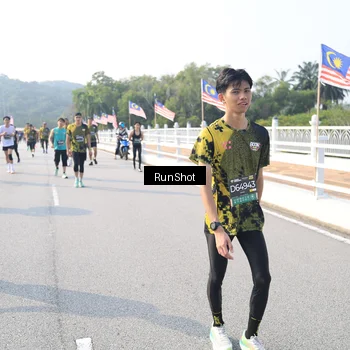 Runner Photo 6909124