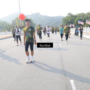 Runner Photo 6909125