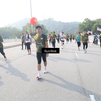 Runner Photo 6909133