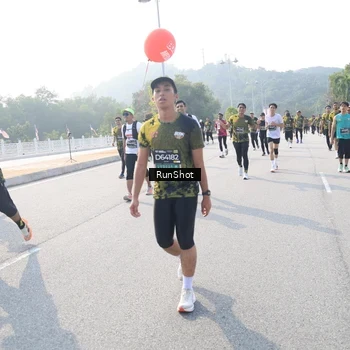 Runner Photo 6909158