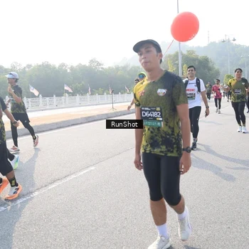 Runner Photo 6909175