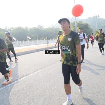 Runner Photo 6909178
