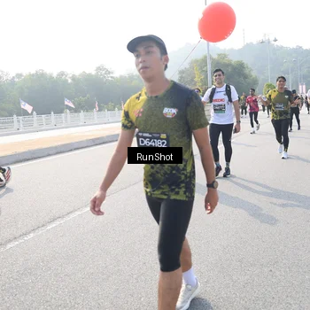 Runner Photo 6909186
