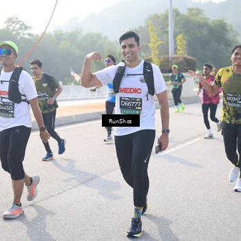 Runner Photo 6909206