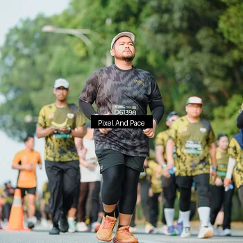Runner Photo 6909224