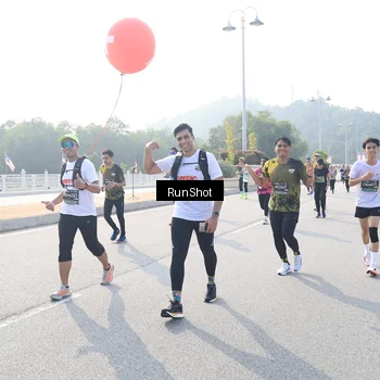 Runner Photo 6909244