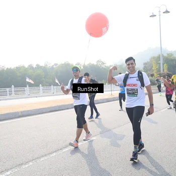 Runner Photo 6909245