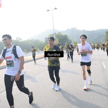 Runner Photo 6909275