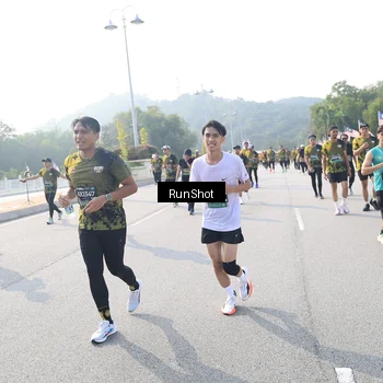 Runner Photo 6909284