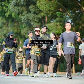 Runner Photo 6909299