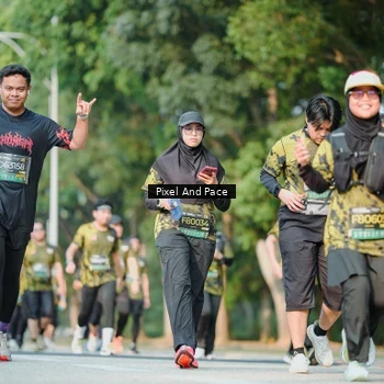 Runner Photo 6909312