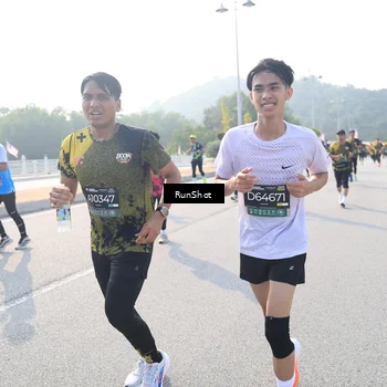 Runner Photo 6909315