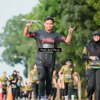 Runner Photo 6909323