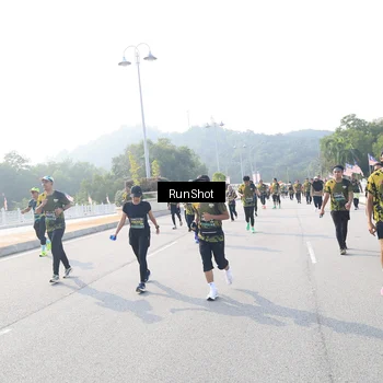 Runner Photo 6909350